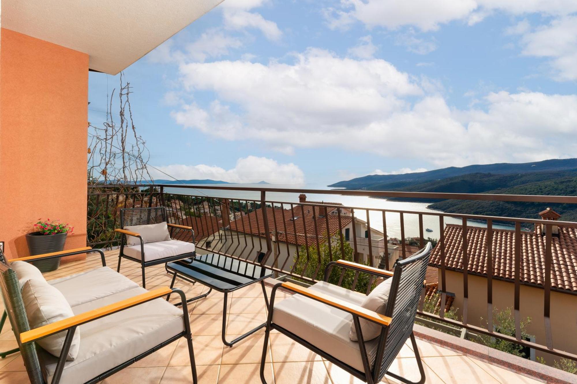 Apartments Oriana Rabac Exterior foto